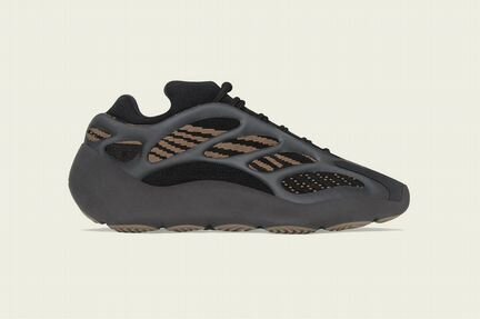 Продам кроссовки yeezy boost 700