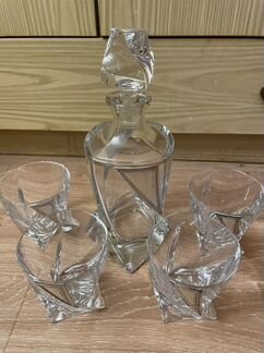 Графин и бокалы