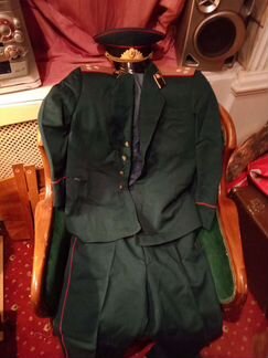 Форма парадная офицеров СССР