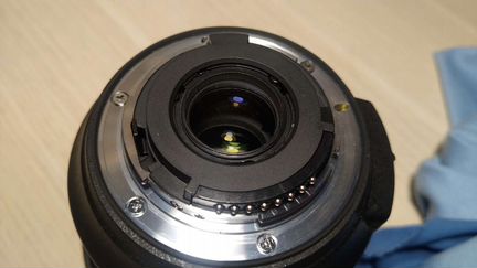 Объектив Nikon 18-300 DX VR AF-S