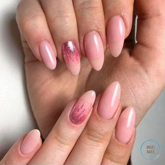 Маникюр, педикюр, наращивание ногтей