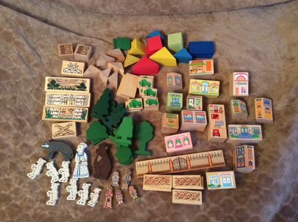 Два деревянных конструктора