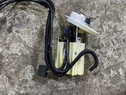 Насос топливный Мерседес A2044700594