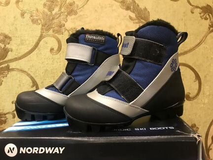 Ботинки лыжные