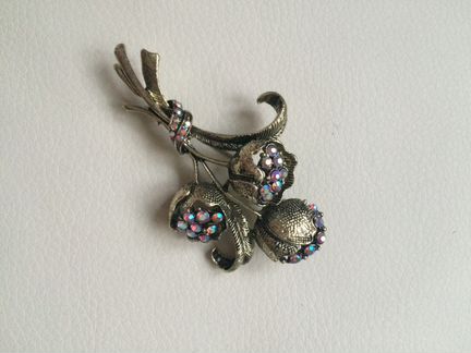 Новая брошь Букет