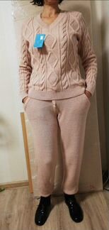 Вязаный спортивный костюм