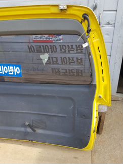 Крышка багажника задняя Hyundai Starex H1