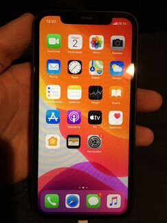 Телефон iPhone 11