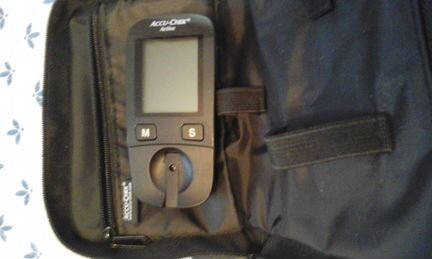 Глюкометр новый Акку-чек актив