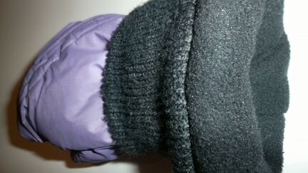 На зиму 2 пары варешек и 1 перчатки унисэкс