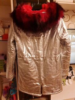 Куртка-парка серебряная с ярко-розовым мехом