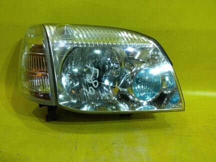 Поворотник правый Nissan X-Trail T30 Т30