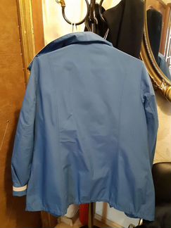 Куртка-ветровка женская