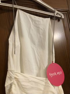 Платье с открытой спиной tiger mist