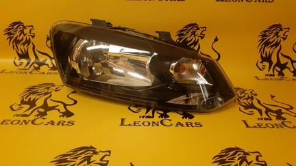 Фара передняя правая Volkswagen Polo оригинал