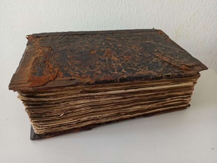 Книга антикварная рукописная церковная