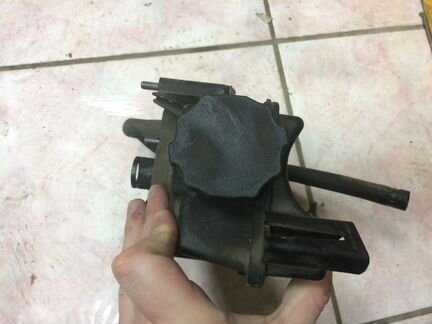 Бачок гура Mercedes X164 GL A0004602683