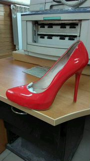 Туфли новые лакированные