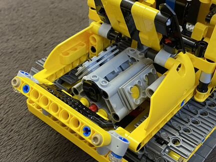 Lego Technic 42028 (траншеекопатель)