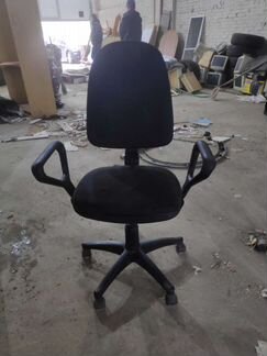 Компьютерное кресло