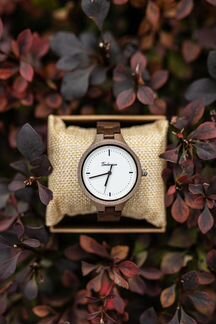 Деревянные наручные часы ручной работы