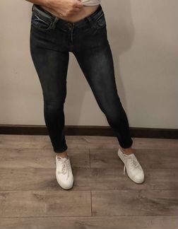 Джинсы Zara