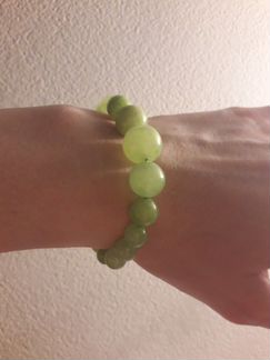 Браслет из камня