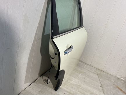 Дверь задняя правая mini f55