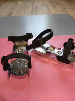 Коньки-полозья на ботинок