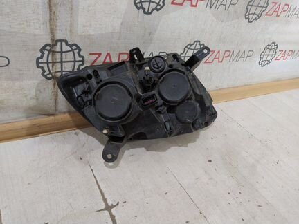 Фара передняя левая Nissan Terrano D10 2014