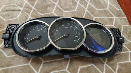 Панель приборов Renault