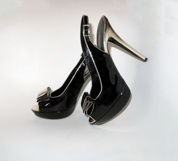 Вечерние туфли женские