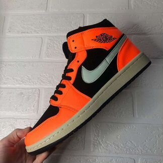 Кроссовки Nike Air Jordan 1
