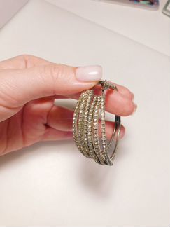 Украшения и бижутерия: серьги, кольцо, броши брасл