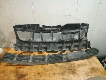 Часть бампера, решетка в бампер passat b5 левая