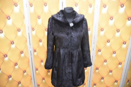 Шуба норковая 40-42 Черный бриллиант