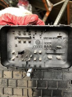Блок предохранителей Volkswagen Passat B6