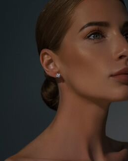 Золотые серьги пусеты с бриллиантами 2.47Ct