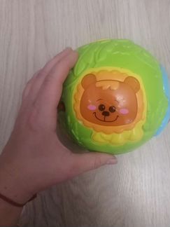 Музыкальная игрушка для малыша