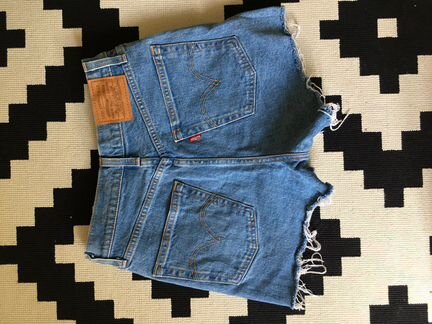 Джинсовые шорты