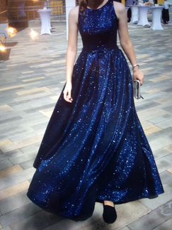 Вечернее платье