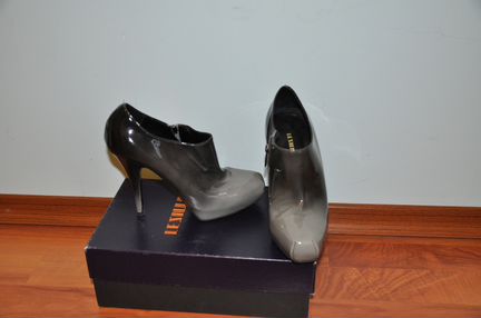 Ботильоны Bally и Le Silla