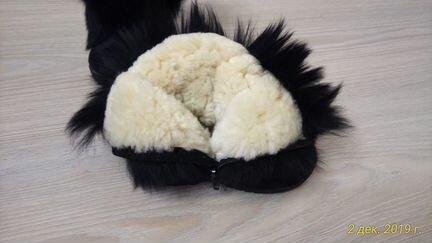 Меховые зимние детские сапоги