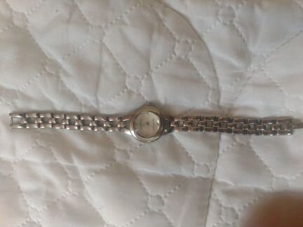 Часы Anne Klein