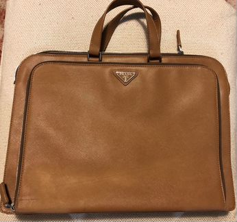 Портфель Prada