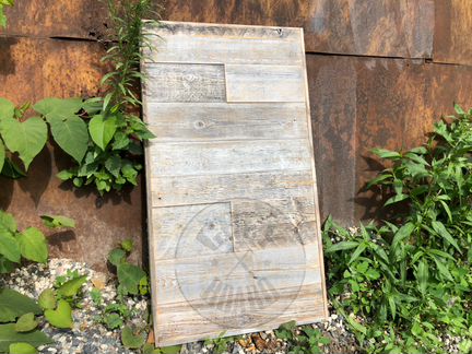 Панно из старых досок