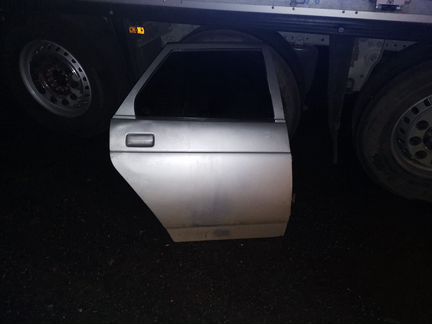 Дверь задняя правая ваз 2110,2112