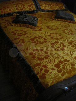 Покрывало 2 сп,коврик 57х73 см,шторы,скатерть и др