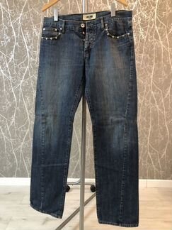 Джинсы Moschino