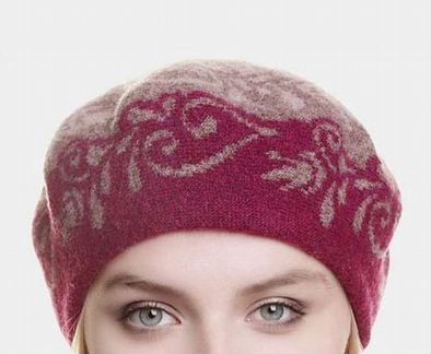 Берет Canoe красный шерсть новый